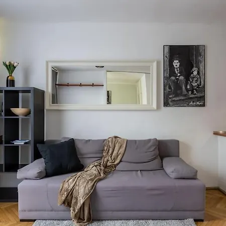 Apartman Golden Apartments- Great Location-city Center - Zelazna