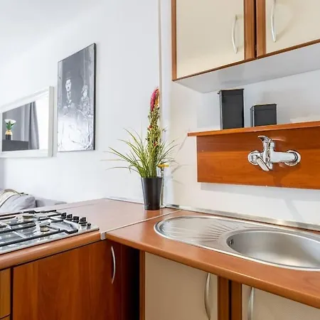 Appartement - Great Location-city Center - Zelazna Warschau