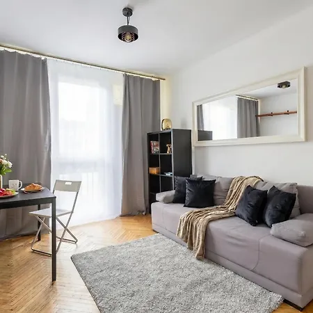 Golden Apartments- Great Location-city Center - Zelazna Warszawa