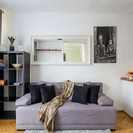 Golden Apartments- Great Location-city Center - Zelazna Warszawa
