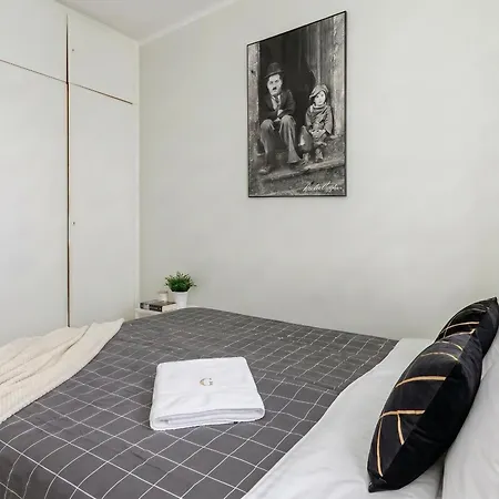 Golden Apartments- Great Location-city Center - Zelazna *