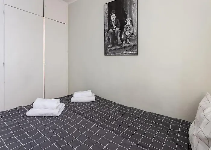 Golden Apartments- Great Location-city Center - Zelazna Apartament Warszawa